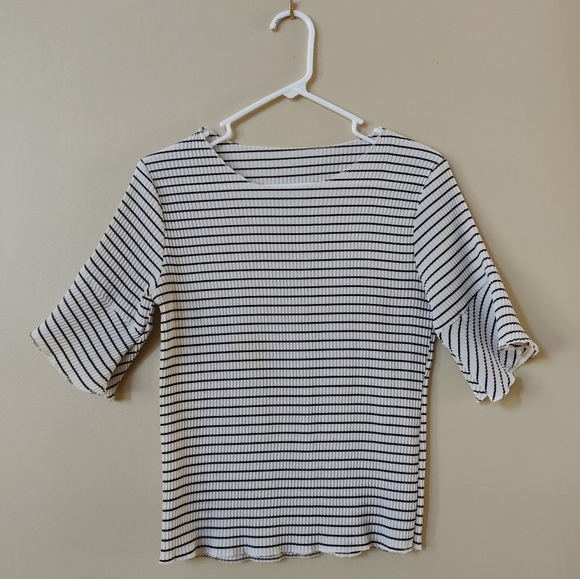 Accordion Pleated Crepe Fabric Striped Shirt - Picture 1 of 5